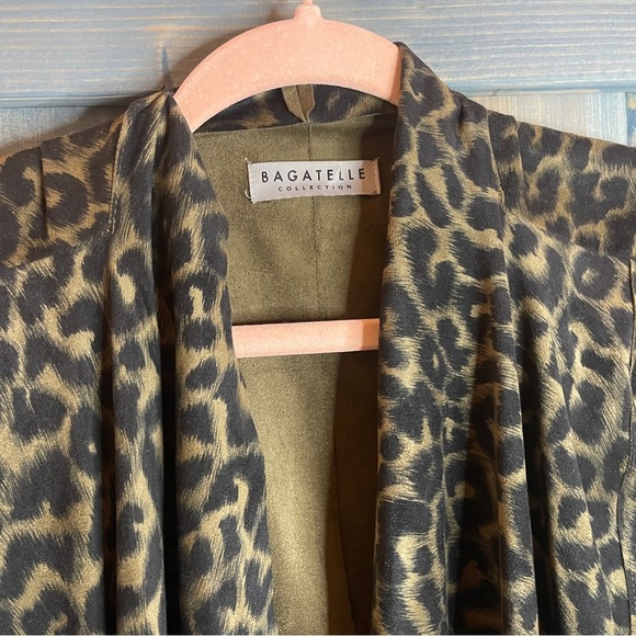 Bagatelle Collection Animal Print Jacket Draped Front Size Medium - Picture 3 of 9